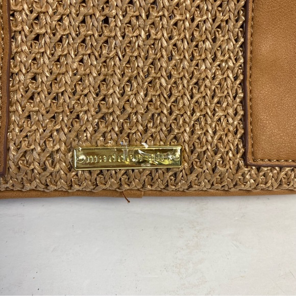 Madden Girl tan straw and polyurethane bucket bag - Picture 2 of 10